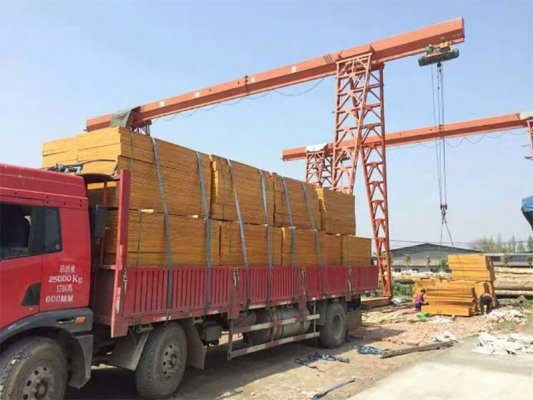 建筑木模板在卸货过程中有损伤如何避免？